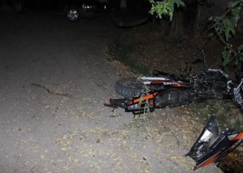 FOTO // Un minor și-a pierdut viața în raionul Fălești. Se afla pe motocicletă cu un alt adolescent
