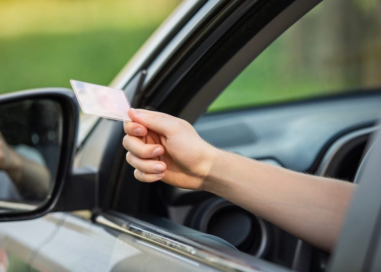 Permisele de conducere moldovenești vor fi recunoscute în Letonia