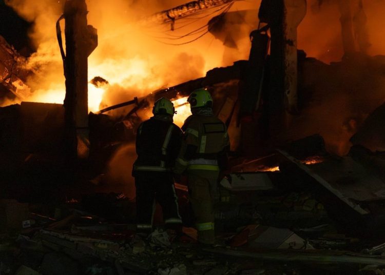Atacurile rusești au făcut victime la Zaporojie și au lovit un spital pentru copii din Kiev