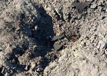 FOTO // Drone și explozii în apropierea frontierei: un crater și resturi de aparat, găsite în Moldova