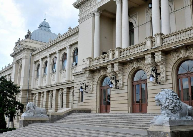 Elevii și profesorii din Republica Moldova, conectați la oportunitățile educaționale europene printr-un proiect româno-moldovenesc