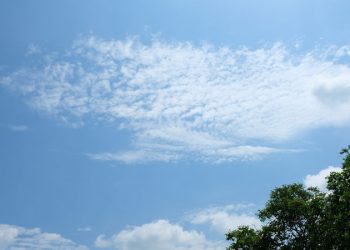 METEO // Cer variabil la nord și centru. Câte grade vor fi astăzi