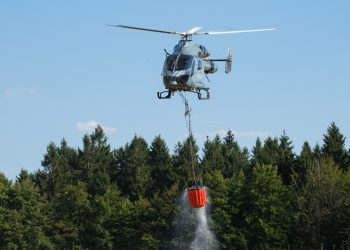Bruxelles-ul a cerut ajutor pentru incendiul de vegetaţie din Belgia. UE a trimis trei elicoptere şi două avioane