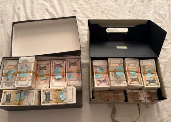 FOTO // Un șef de Direcție de la AIPA, reținut de CNA. Ar fi primit 130.000 de lei pentru a influența acordarea unei subvenții