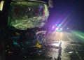 FOTO // Două persoane au decedat într-un grav accident pe traseul R-6 Chișinău–Orhei–Bălți. Un autocar cu 21 de pasageri, implicat în coliziune
