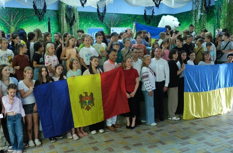 FOTO // Zece zile de prietenie și incluziune educațională și socială: copii din Ucraina și Moldova, împreună la o tabară de vară din Sîngerei