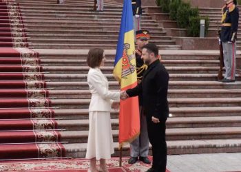 Președintele Ucrainei, Volodimir Zelenski, întâmpinat de către președinta Maia Sandu