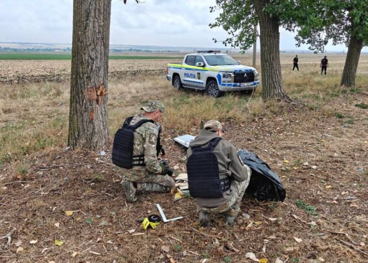FOTO // Drona găsită în apropiere de Basarabeasca nu avea explozibili