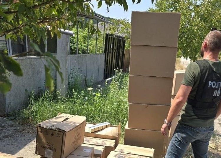 VIDEO // 1,9 milioane de țigarete, ridicate de la doi bărbați din nordul țării. Marfa valorează peste 4,3 milioane de lei