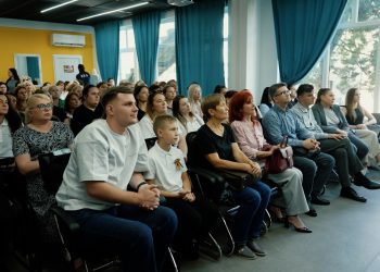 VIDEO // Militarii s-au întâlnit cu bălțenii: blindate, arme și demonstrații, de Ziua Armatei Naționale