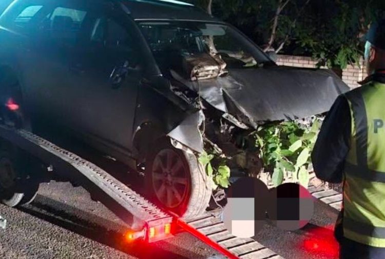 Accident în raionul Glodeni: un șofer a ajuns cu mașina într-un pilon de pe marginea drumului și a refuzat să fie testat pentru stabilirea stării de ebrietate
