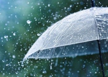 METEO // Prima zi de toamnă vine cu ploi în unele localități din nordul țării