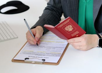 Germania cere statelor UE să nu mai acorde atât de ușor vize rușilor. Câți au intrat anul trecut, cele mai permisive țări
